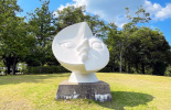 月の顔 作:岡本太郎